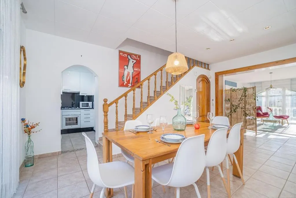 Sm21-Gran Casa De Vacaciones En La Playa, 4 Habitaciones, Climatizada, Piscina, Barbacoa Y Wifi Ampuriabrava España